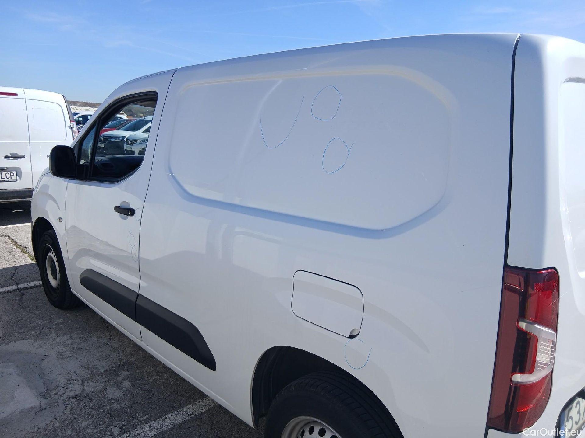  Citroen  Berlingo CITROEN  / 2018 / 3P / furgón derivado de turismo Talla M BlueHDi 73kW CONTROL #16