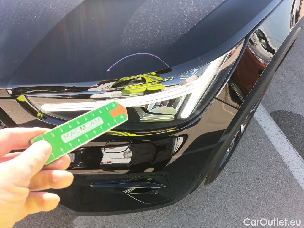  Volvo  XC 40 VOLVO XC40 / 2021 / 5P / todoterreno 2.0 B4 G AWD Plus Dark Auto #3