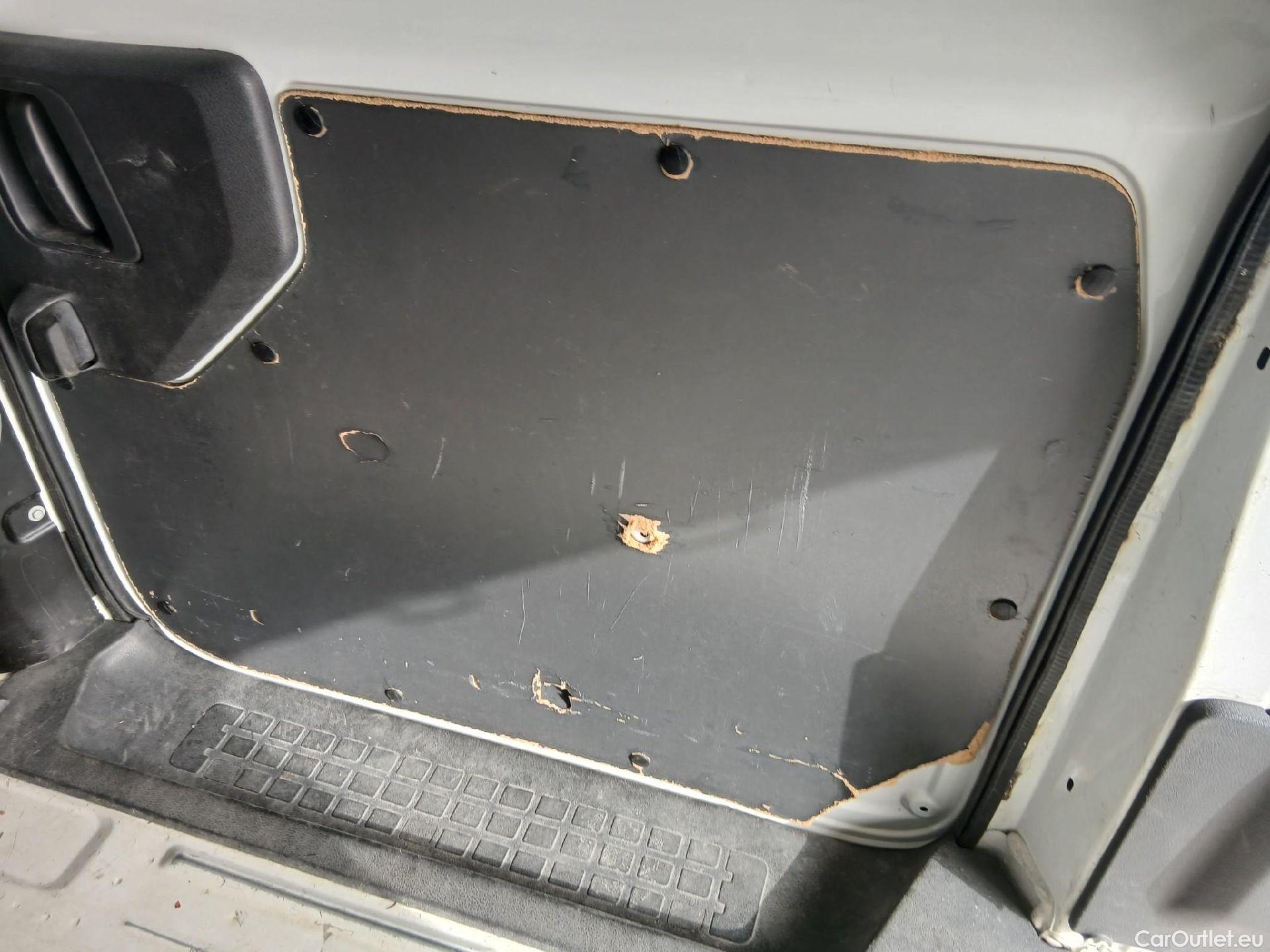  Opel  Vivaro OPEL  / 2019 / 4P / furgón 1.5 Diésel 74kW (100CV) M Std Express #31