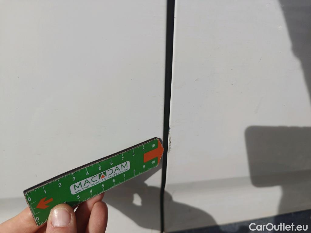  Peugeot  Partner PEUGEOT  / 2018 / 3P / furgón derivado de turismo Pro Standard 600kg BlueHDi 73kW #44