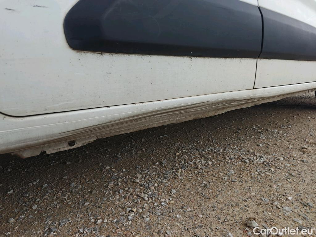  Opel  Combo OPEL  / 2018 / 3P / furgón derivado de turismo 1.6 TD S/S 74kW (100CV) Express L H1 650 #2