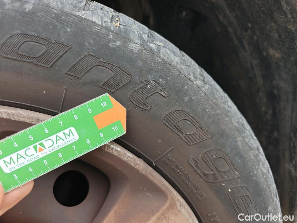  Opel  Combo OPEL  / 2012 / 3P / furgón derivado de turismo Cargo 1.3 CDTI 70kW (95CV) L1 H1 #77