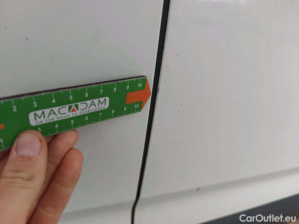  Opel  Combo OPEL  / 2018 / 3P / furgón derivado de turismo 1.6 TD S/S 74kW (100CV) Express L H1 650 #68