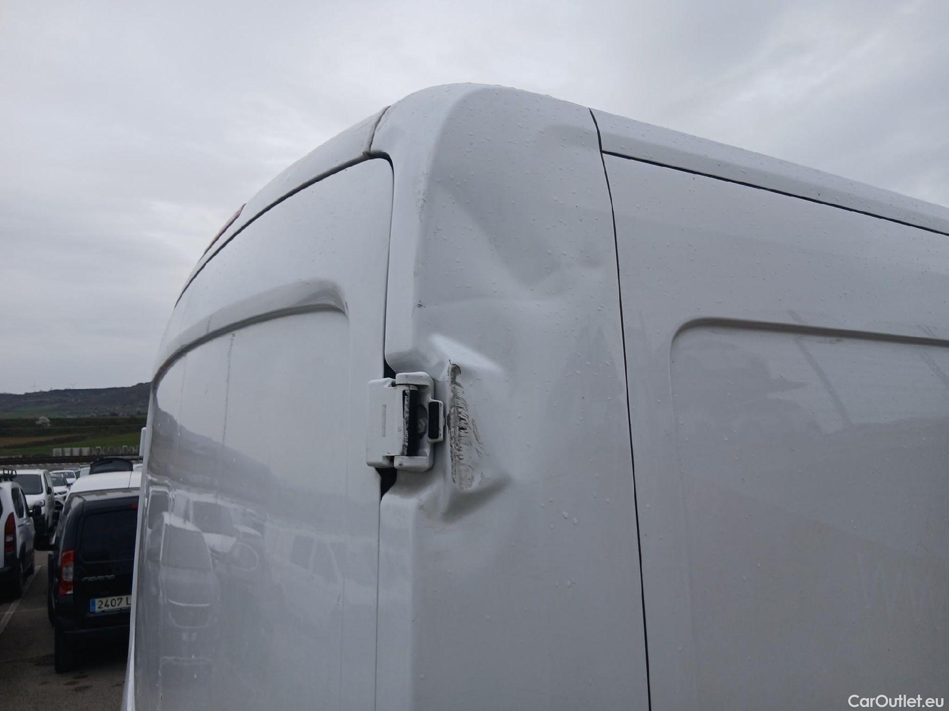  Ford  Transit FORD  / 2013 / 4P / furgón 310 77kW L3H2 Van Trend FWD #24