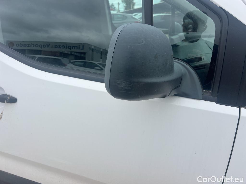  Opel  Combo OPEL  / 2018 / 3P / furgón derivado de turismo 1.6 TD S/S 74kW (100CV) Express L H1 650 #29