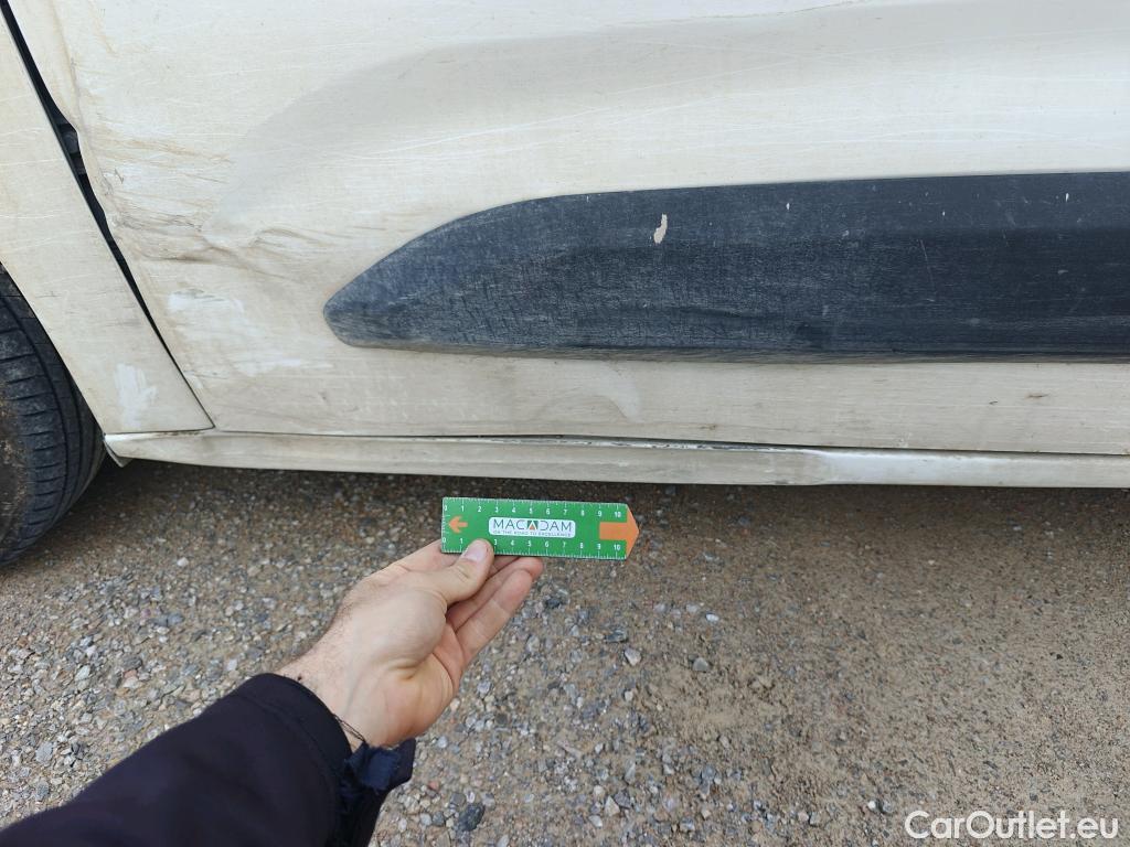  Peugeot  Partner PEUGEOT  / 2018 / 3P / furgón derivado de turismo Pro Standard 600kg BlueHDi 73kW #9