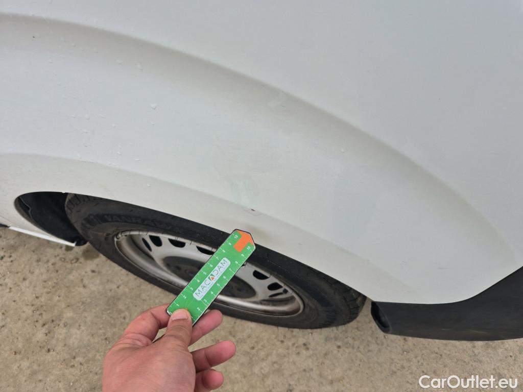  Opel  Vivaro OPEL  / 2019 / 4P / furgón 1.5 Diésel 74kW (100CV) M Std Express #29