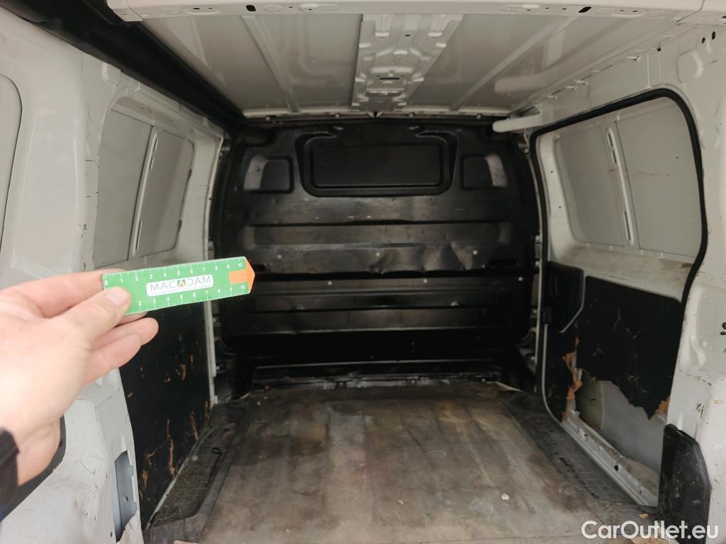  Peugeot  Expert PEUGEOT  / 2016 / 4P / furgón Furgón Pro 2.0 BlueHDi 120 S&S Standard #KMS APROXIMADOS 200000# #21