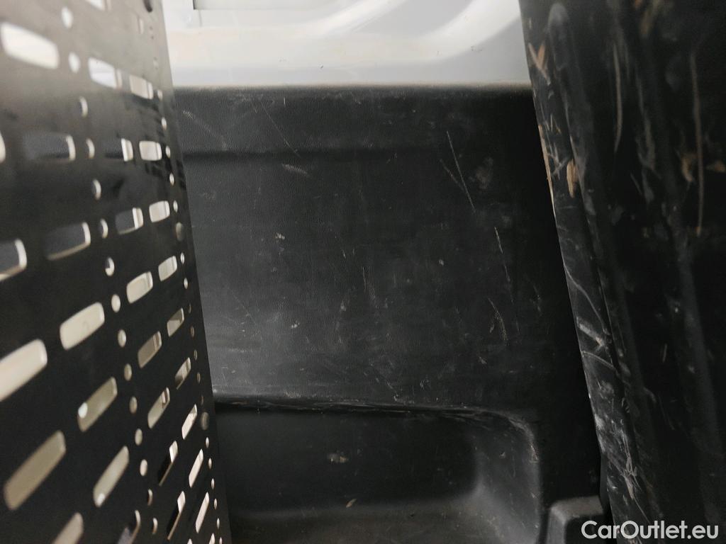  Opel  Combo OPEL  / 2018 / 3P / furgón derivado de turismo 1.6 TD S/S 74kW (100CV) Express L H1 650 #9