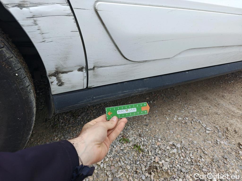  Ford  Grand Tourneo FORD  Connect / 2013 / 5P / monovolumen 1.5 TDCi 74kW (100CV) Titanium #66