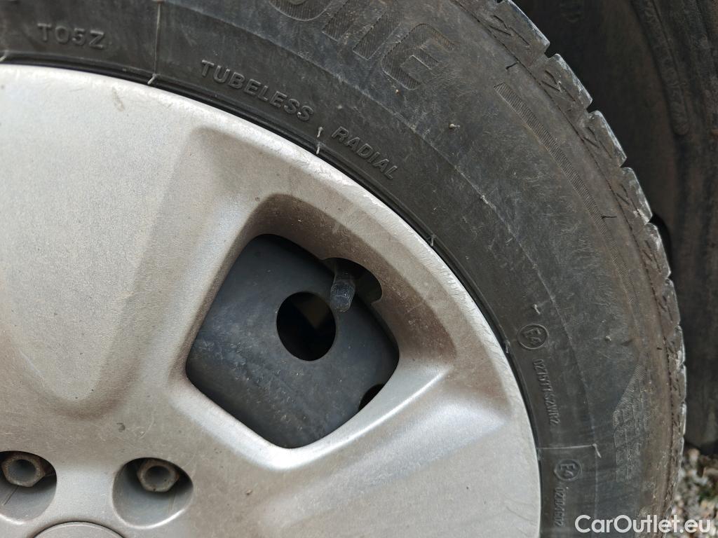  Opel  Combo OPEL  / 2012 / 3P / furgón derivado de turismo Cargo 1.3 CDTI 70kW (95CV) L1 H1 #70