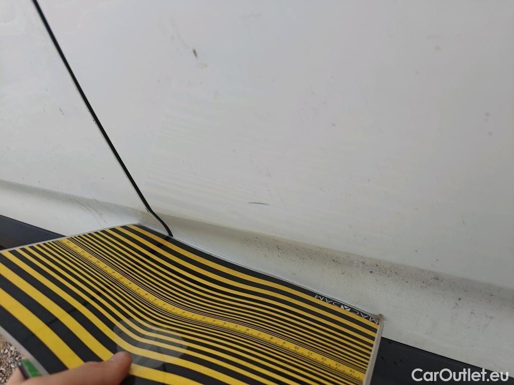  Opel  Combo OPEL  / 2018 / 3P / furgón derivado de turismo 1.6 TD S/S 74kW (100CV) Express L H1 650 #15