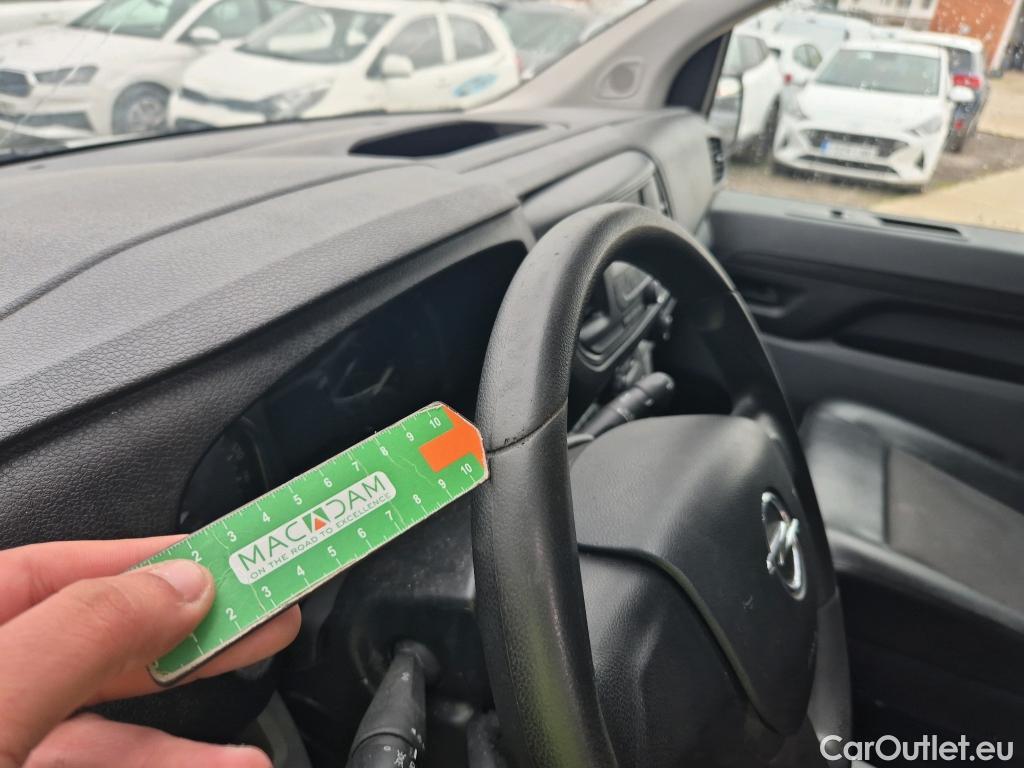  Opel  Vivaro OPEL  / 2019 / 4P / furgón 1.5 Diésel 74kW (100CV) M Std Express #16