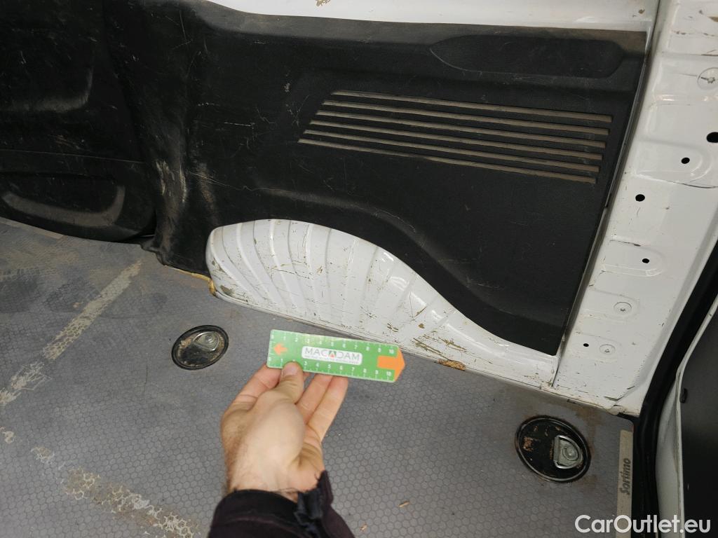  Opel  Combo OPEL  / 2018 / 3P / furgón derivado de turismo 1.6 TD S/S 74kW (100CV) Express L H1 650 #31