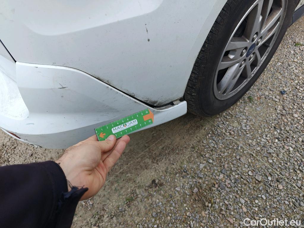  Ford  Grand Tourneo FORD  Connect / 2013 / 5P / monovolumen 1.5 TDCi 74kW (100CV) Titanium #41