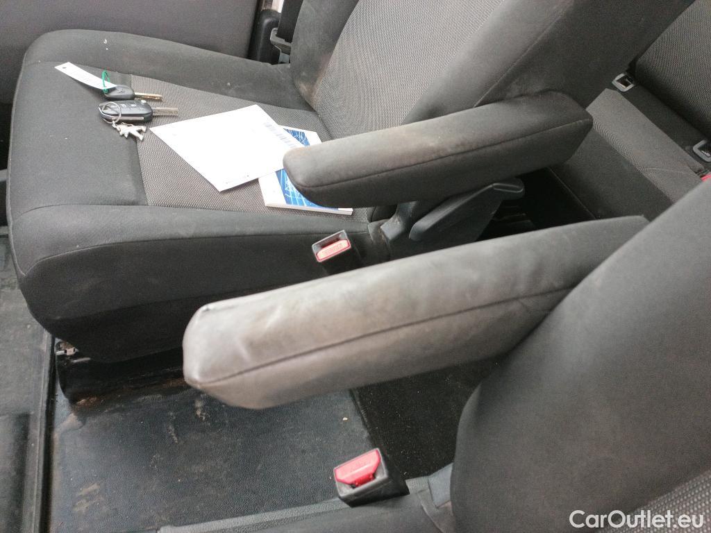  Peugeot  Expert PEUGEOT  / 2016 / 4P / combi Combi BlueHDi 120 S&S Long #32