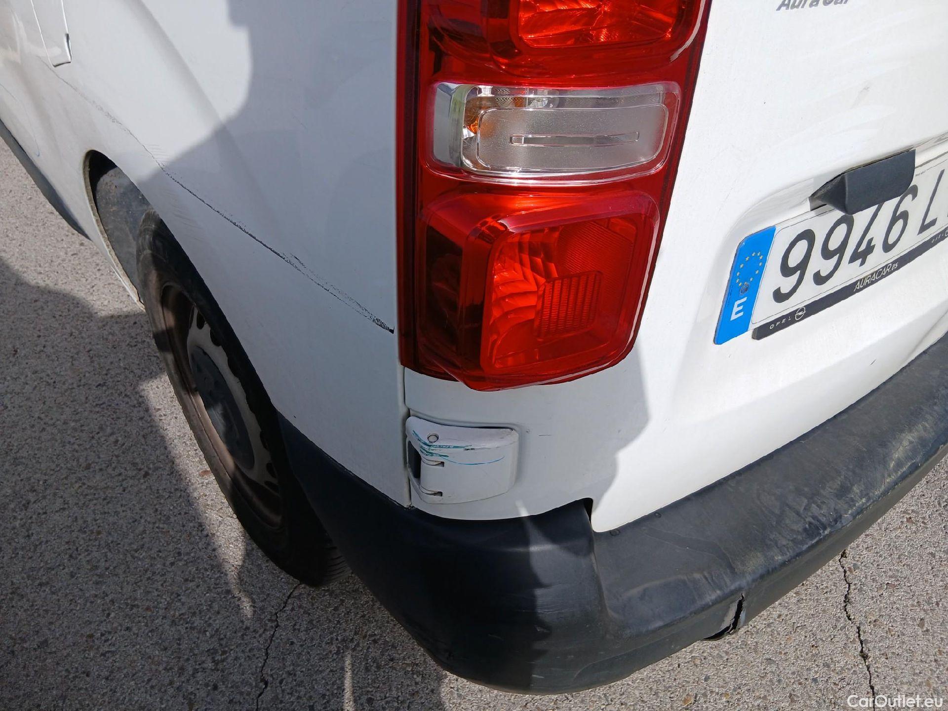  Opel  Vivaro OPEL  / 2019 / 4P / furgón 1.5 Diésel 74kW (100CV) M Std Express #35