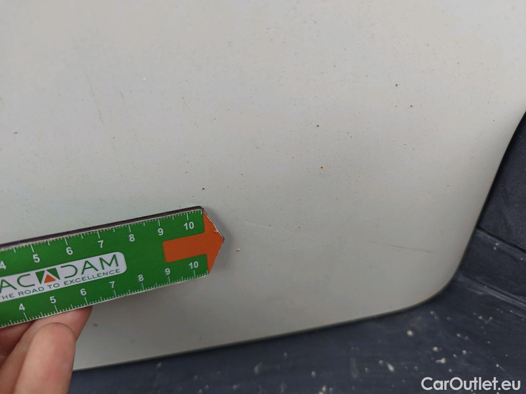  Peugeot  Partner PEUGEOT  / 2018 / 3P / furgón derivado de turismo Pro Standard 600kg BlueHDi 73kW #37