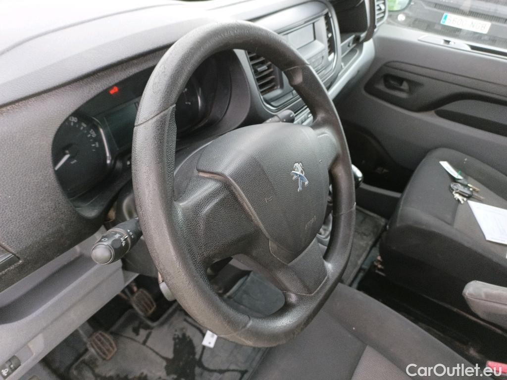  Peugeot  Expert PEUGEOT  / 2016 / 4P / combi Combi BlueHDi 120 S&S Long #41