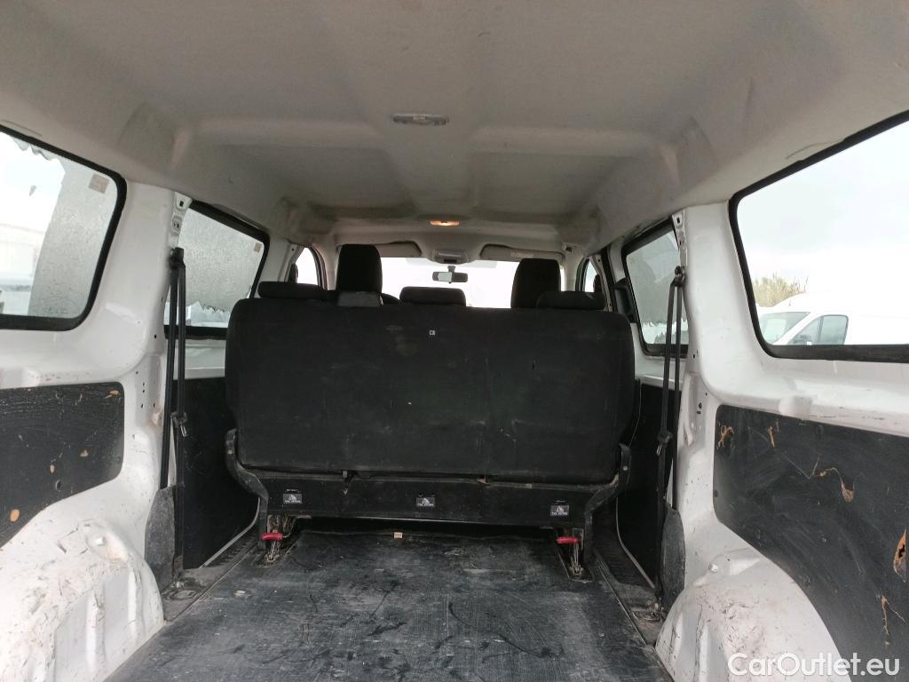  Peugeot  Expert PEUGEOT  / 2016 / 4P / combi Combi BlueHDi 120 S&S Long #26