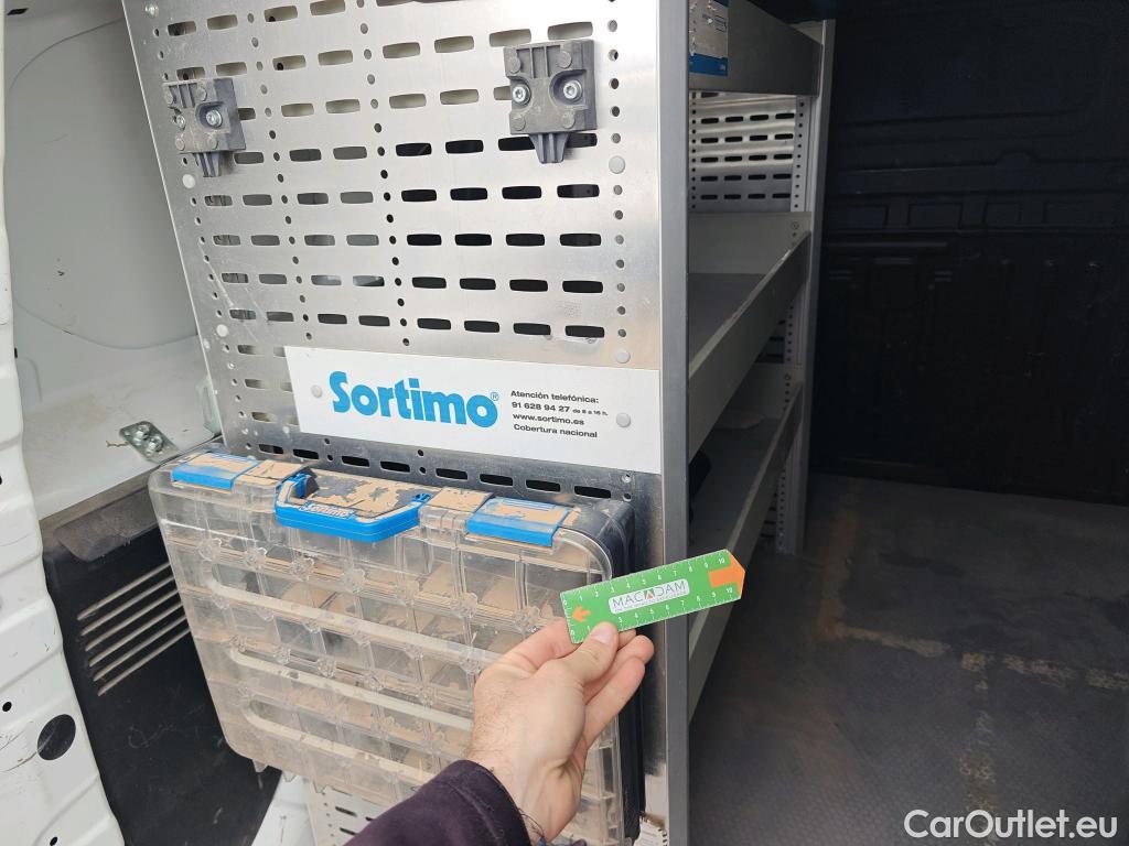  Opel  Combo OPEL  / 2018 / 3P / furgón derivado de turismo 1.6 TD S/S 74kW (100CV) Express L H1 650 #74