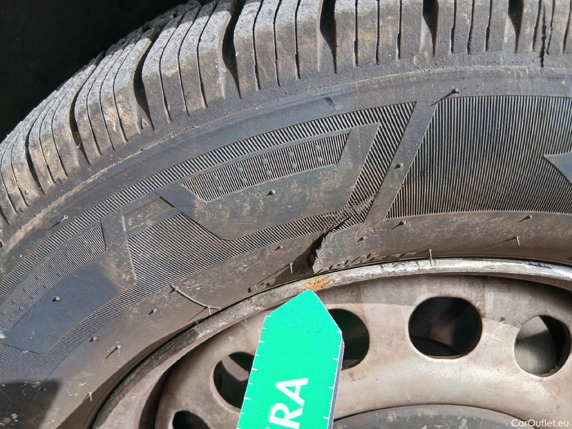  Opel  Vivaro OPEL  / 2019 / 4P / furgón 1.5 Diésel 74kW (100CV) M Std Express #5