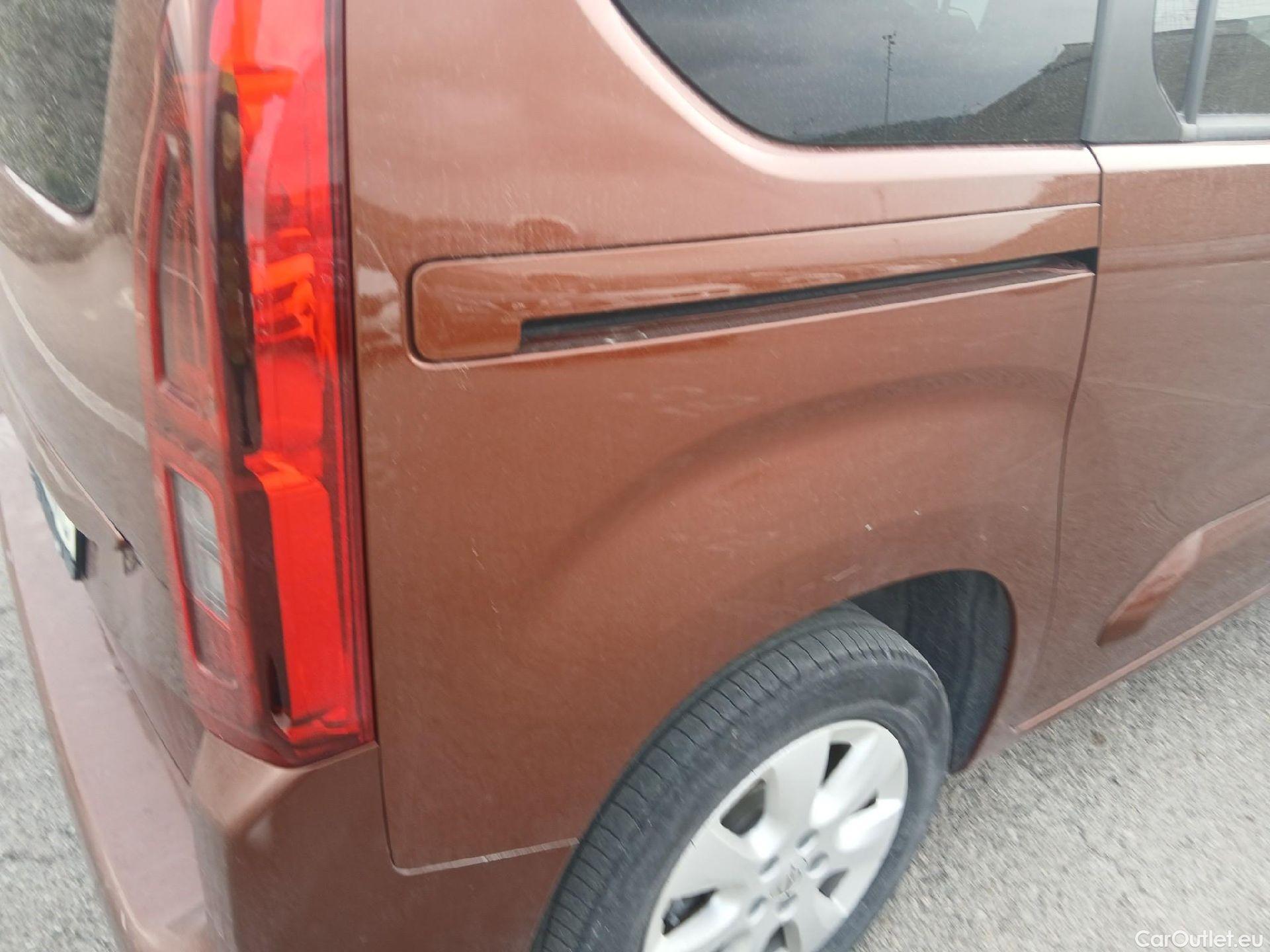  Opel  Combo OPEL -e Life / 2018 / 5P / monovolumen BEV 100kW (136CV) Elegance Plus L #24