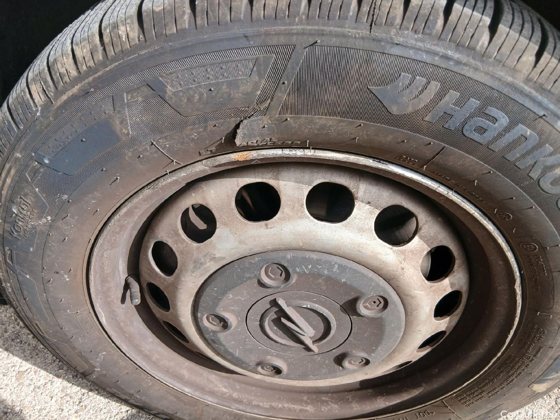  Opel  Vivaro OPEL  / 2019 / 4P / furgón 1.5 Diésel 74kW (100CV) M Std Express #6