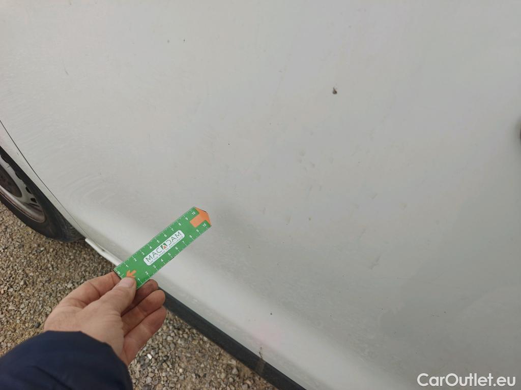  Peugeot  Expert PEUGEOT  / 2016 / 4P / furgón Furgón Pro 2.0 BlueHDi 120 S&S Standard #KMS APROXIMADOS 200000# #41