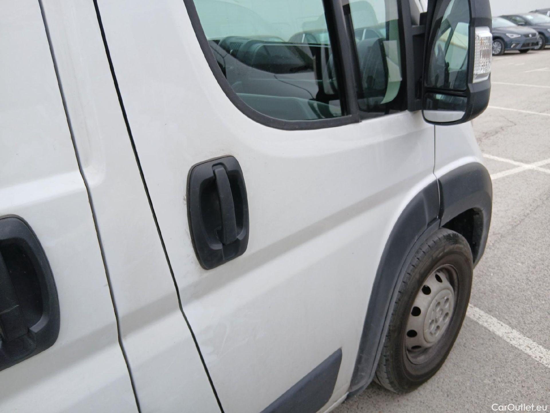  Peugeot  Boxer PEUGEOT  / 2014 / 4P / furgón 435 L4 H3 BHDI 121kW (165CV) S&S 6 V. M #27