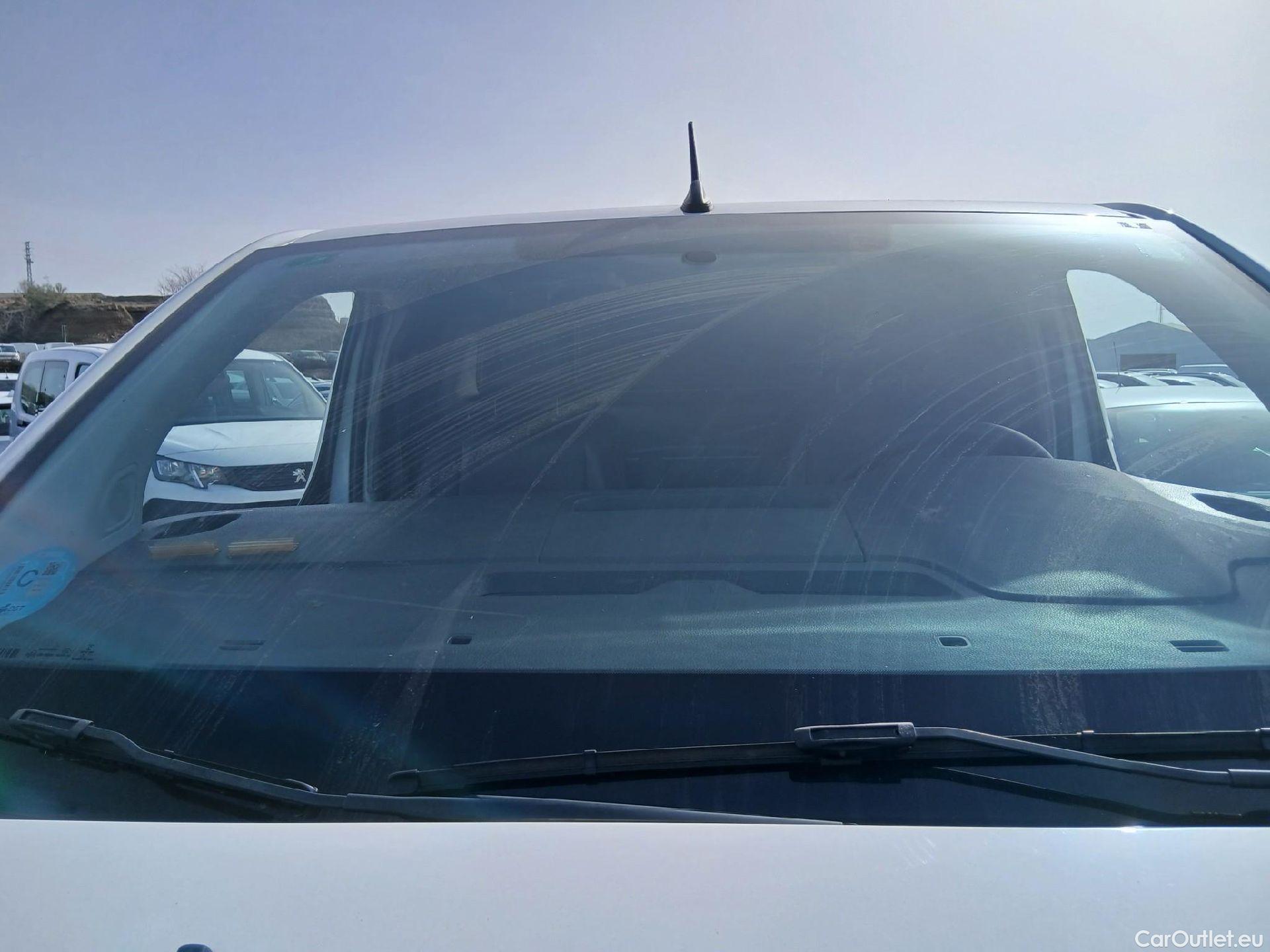  Opel  Vivaro OPEL  / 2019 / 4P / furgón 1.5 Diésel 74kW (100CV) M Std Express #21