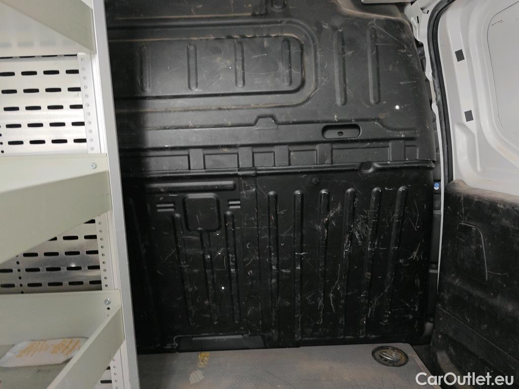  Opel  Combo OPEL  / 2018 / 3P / furgón derivado de turismo 1.6 TD S/S 74kW (100CV) Express L H1 650 #41