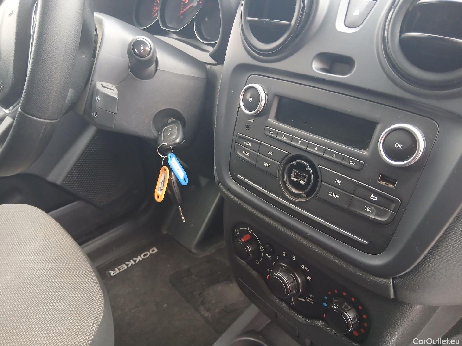  Dacia  Dokker DACIA  / 2013 / 4P / furgón derivado de turismo Van Essential Blue dCi 70kW (95CV) #43