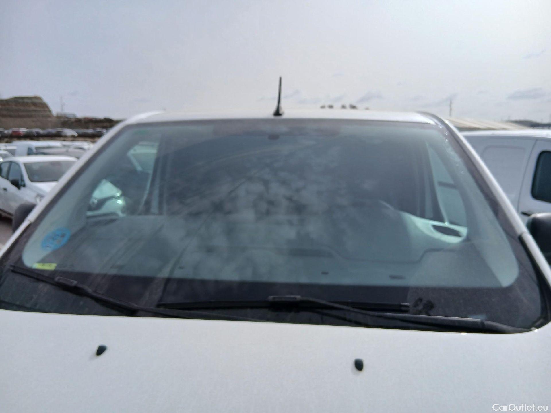  Opel  Vivaro OPEL  / 2019 / 4P / furgón 1.5 Diésel 74kW (100CV) M Std Express #1