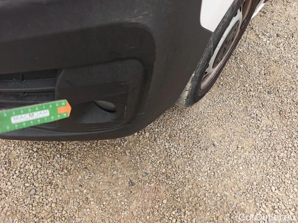  Peugeot  Expert PEUGEOT  / 2016 / 4P / furgón Furgón Pro 2.0 BlueHDi 120 S&S Standard #KMS APROXIMADOS 200000# #33