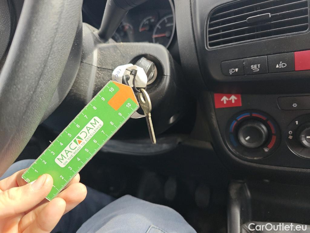  Opel  Combo OPEL  / 2012 / 3P / furgón derivado de turismo Cargo 1.3 CDTI 70kW (95CV) L1 H1 #2