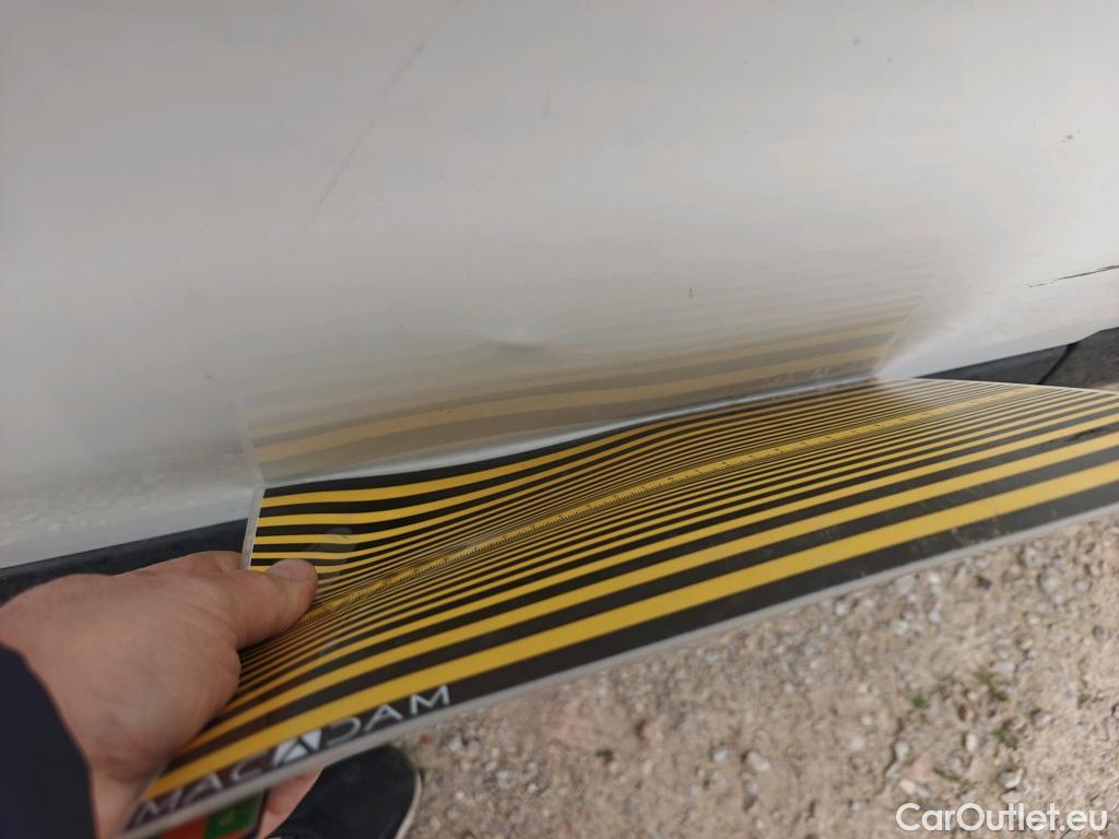  Peugeot  Expert PEUGEOT  / 2016 / 4P / furgón Furgón Pro 2.0 BlueHDi 120 S&S Standard #KMS APROXIMADOS 200000# #15