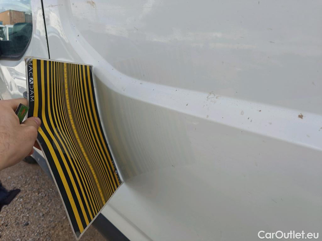  Peugeot  Partner PEUGEOT  / 2018 / 3P / furgón derivado de turismo Pro Standard 600kg BlueHDi 73kW #19