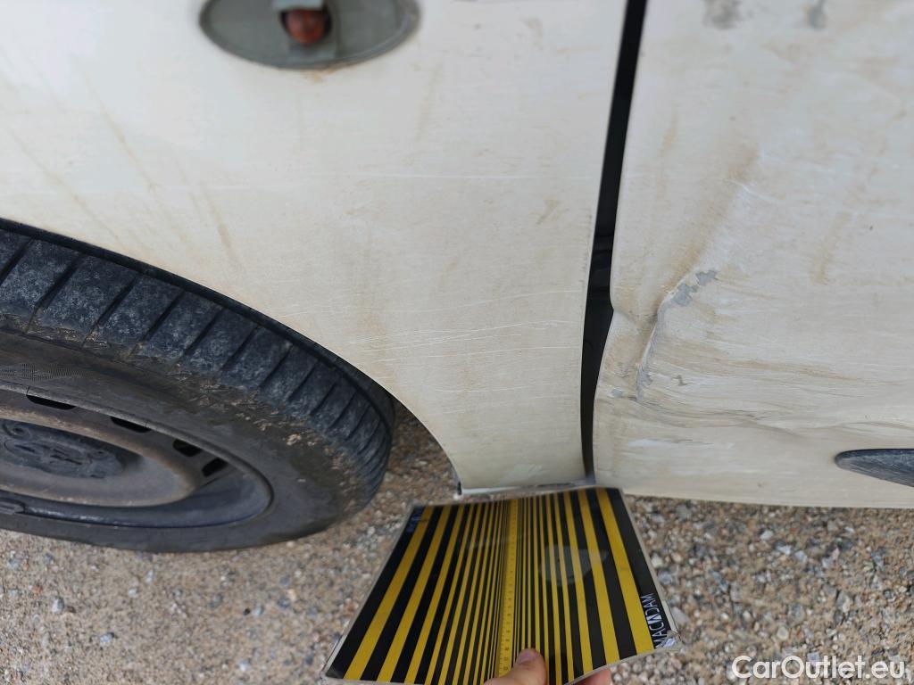  Peugeot  Partner PEUGEOT  / 2018 / 3P / furgón derivado de turismo Pro Standard 600kg BlueHDi 73kW #24