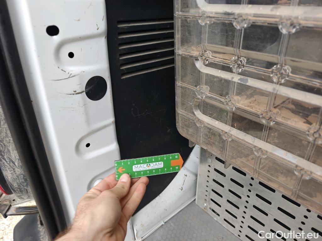  Opel  Combo OPEL  / 2018 / 3P / furgón derivado de turismo 1.6 TD S/S 74kW (100CV) Express L H1 650 #18