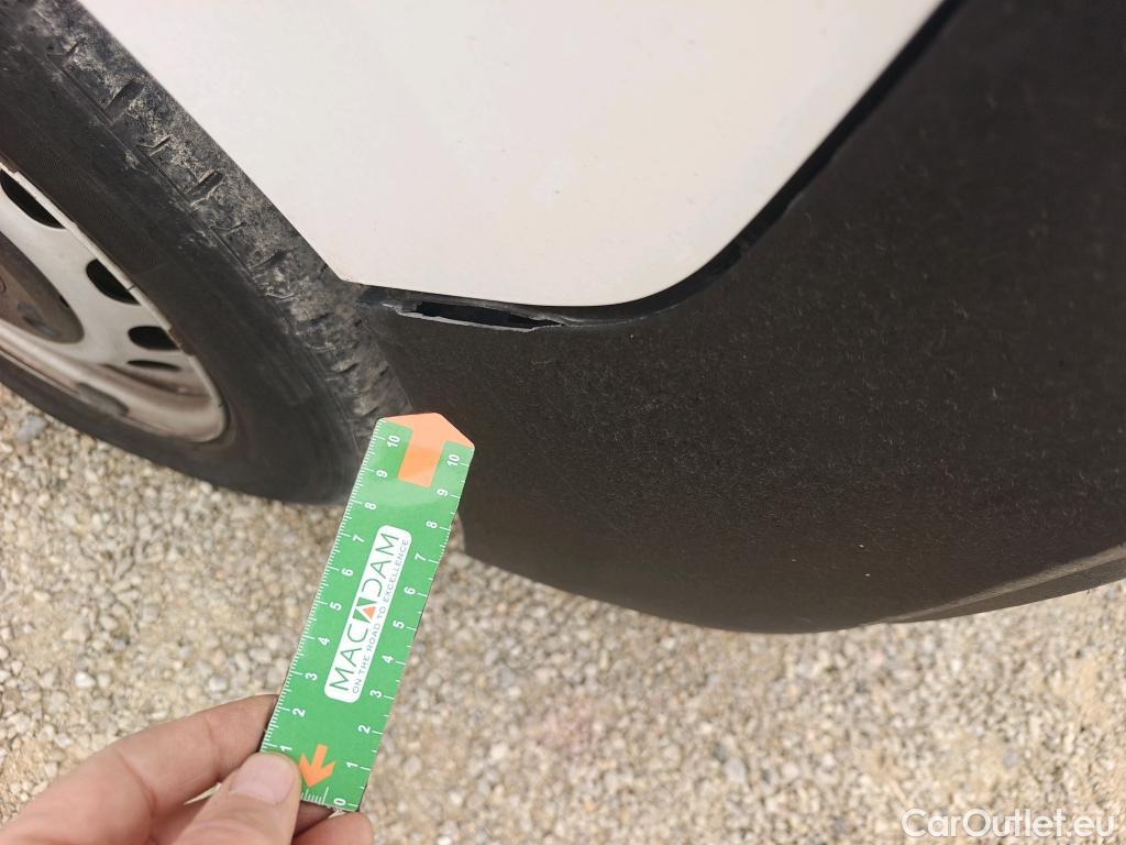  Peugeot  Expert PEUGEOT  / 2016 / 4P / furgón Furgón Pro 2.0 BlueHDi 120 S&S Standard #KMS APROXIMADOS 200000# #30