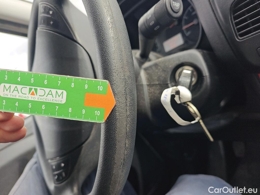  Opel  Combo OPEL  / 2012 / 3P / furgón derivado de turismo Cargo 1.3 CDTI 70kW (95CV) L1 H1 #66