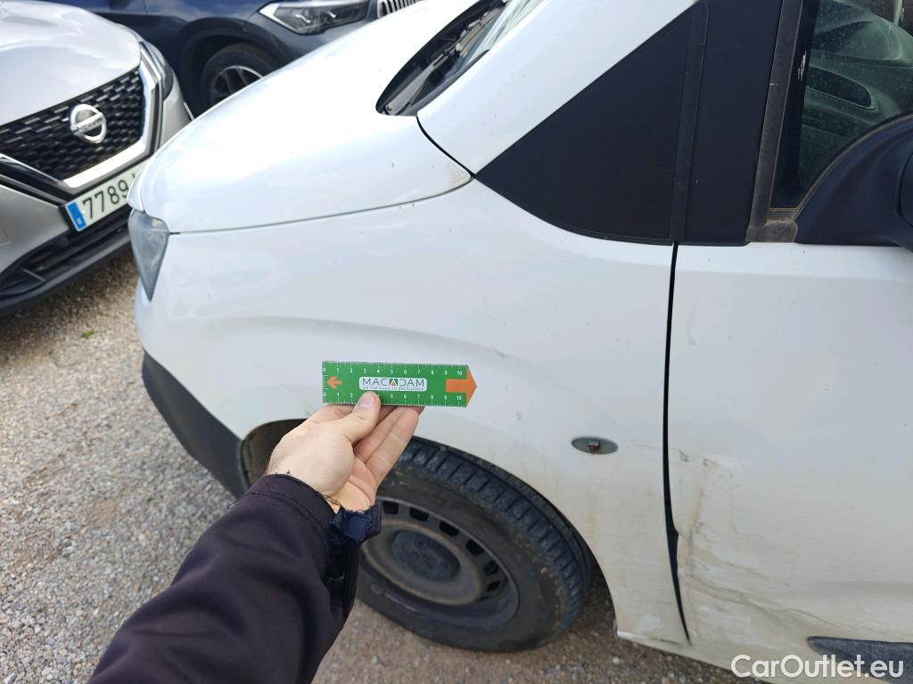  Peugeot  Partner PEUGEOT  / 2018 / 3P / furgón derivado de turismo Pro Standard 600kg BlueHDi 73kW #23