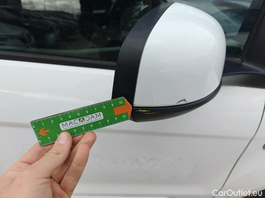  Ford  Grand Tourneo FORD  Connect / 2013 / 5P / monovolumen 1.5 TDCi 74kW (100CV) Titanium #87