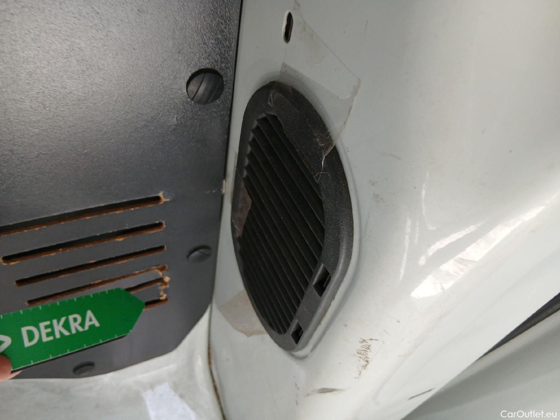  Opel  Vivaro OPEL  / 2019 / 4P / furgón 1.5 Diésel 74kW (100CV) M Std Express #18