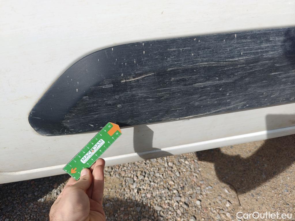  Peugeot  Partner PEUGEOT  / 2018 / 3P / furgón derivado de turismo Pro Standard 600kg BlueHDi 73kW #76