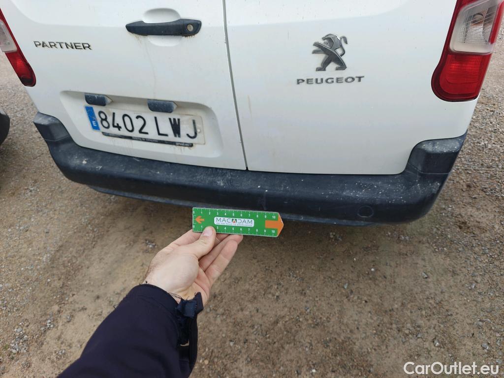  Peugeot  Partner PEUGEOT  / 2018 / 3P / furgón derivado de turismo Pro Standard 600kg BlueHDi 73kW #62