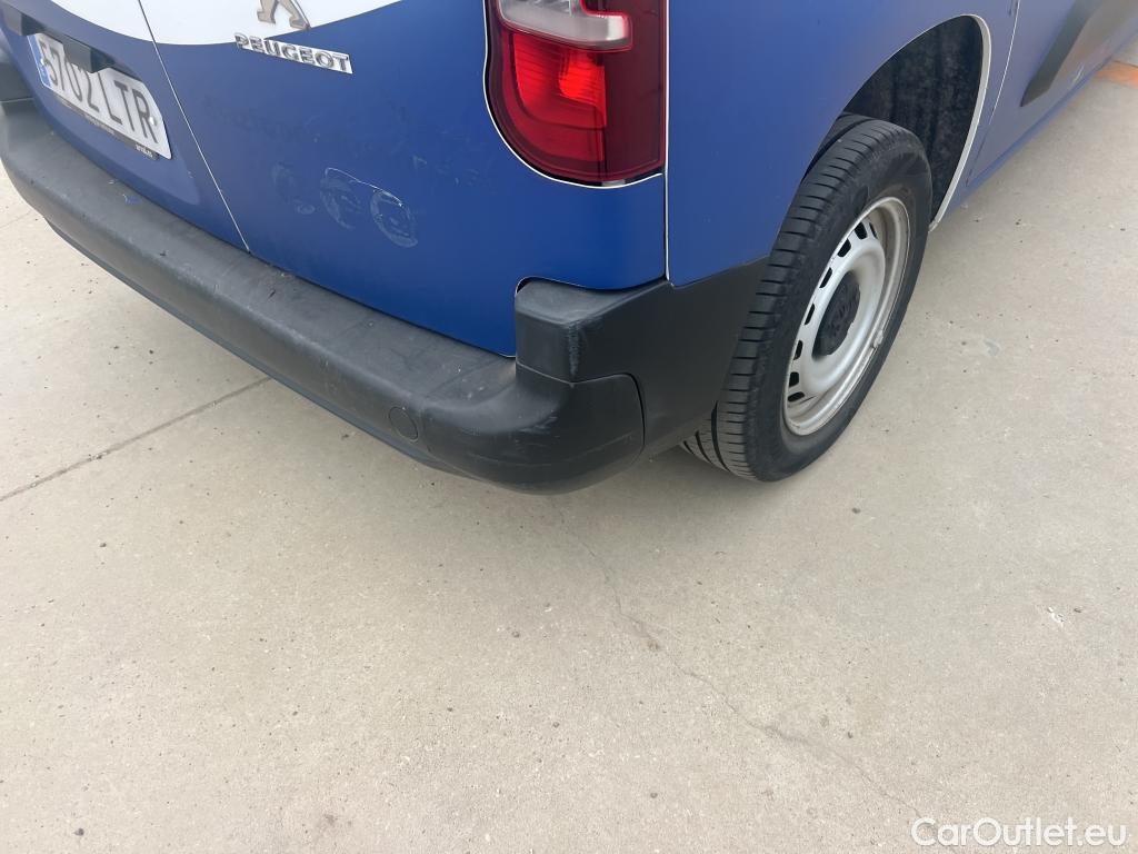  Peugeot  Partner PEUGEOT  / 2018 / 3P / furgón derivado de turismo Pro Standard 600kg BlueHDi 73kW #21