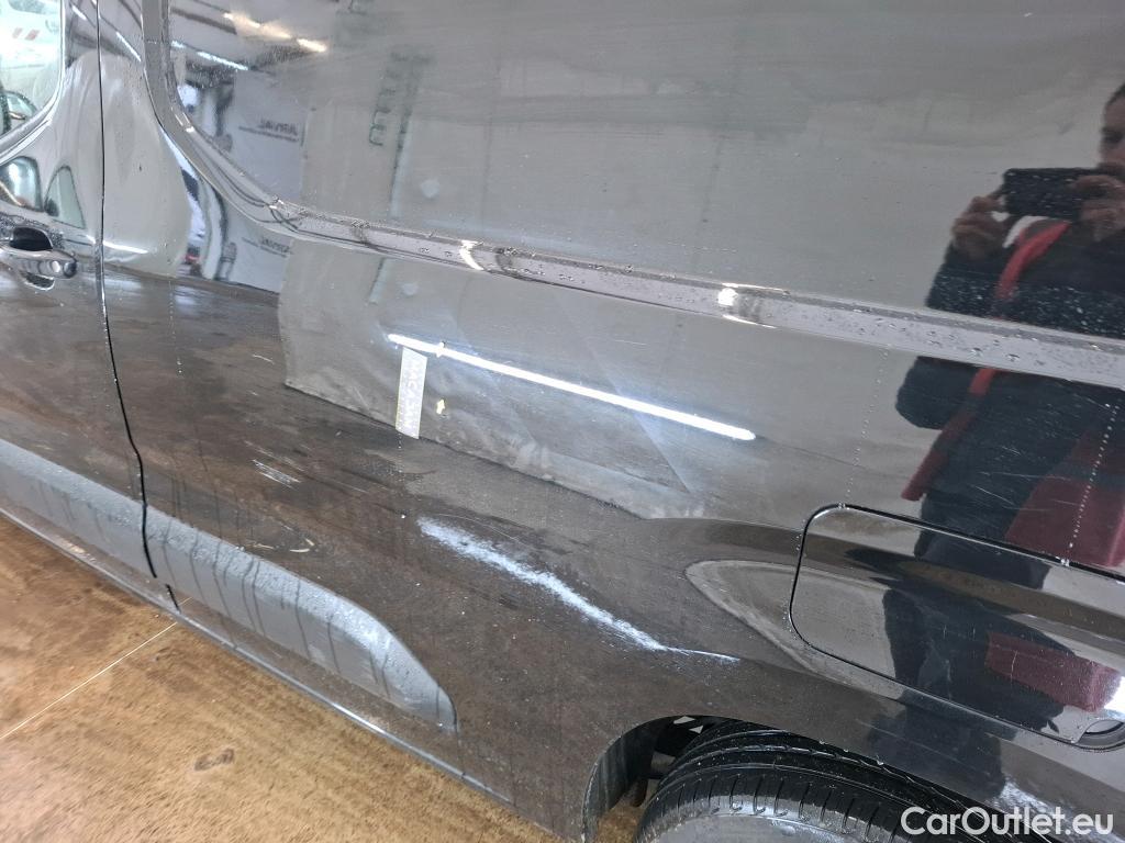  Citroen  Berlingo  Fourgon Club M 1000 1.5 BlueHDi 130CV BVA8 E6dT #70