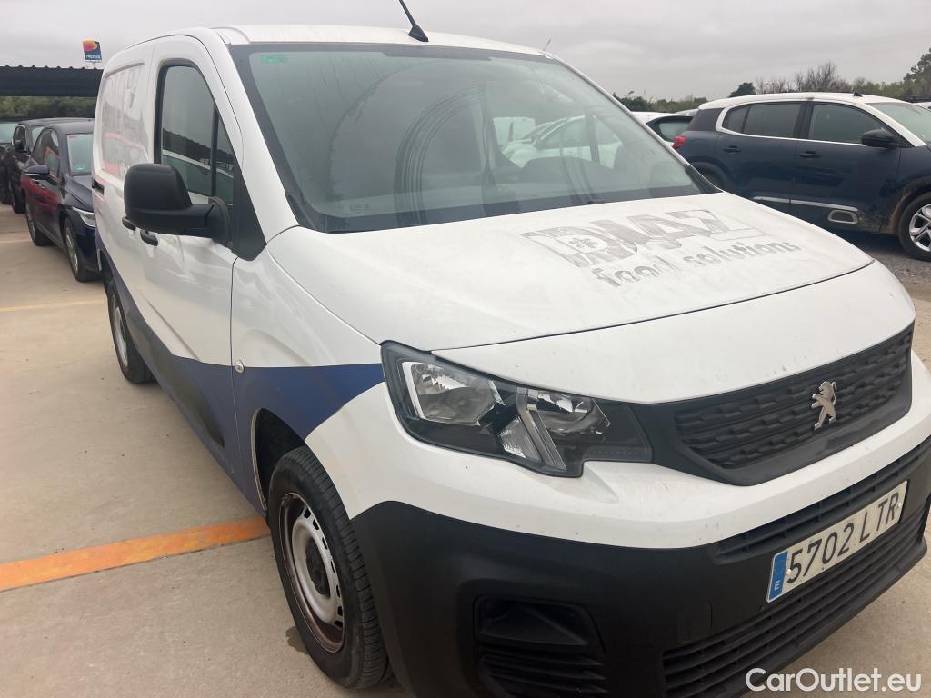  Peugeot  Partner PEUGEOT  / 2018 / 3P / furgón derivado de turismo Pro Standard 600kg BlueHDi 73kW #9